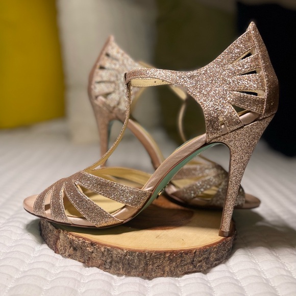 Blue by Betsey Johnson Tee Champagne Glitter Heels Size 9 - Picture 2 of 14